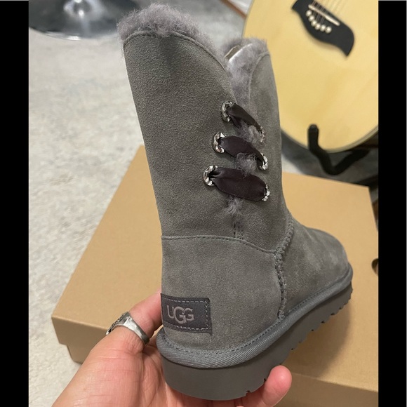 NIB Women’s Size 5 (Euro Size 36) UGG Constantine Ribbon Snow Boots In Grey - Picture 9 of 13